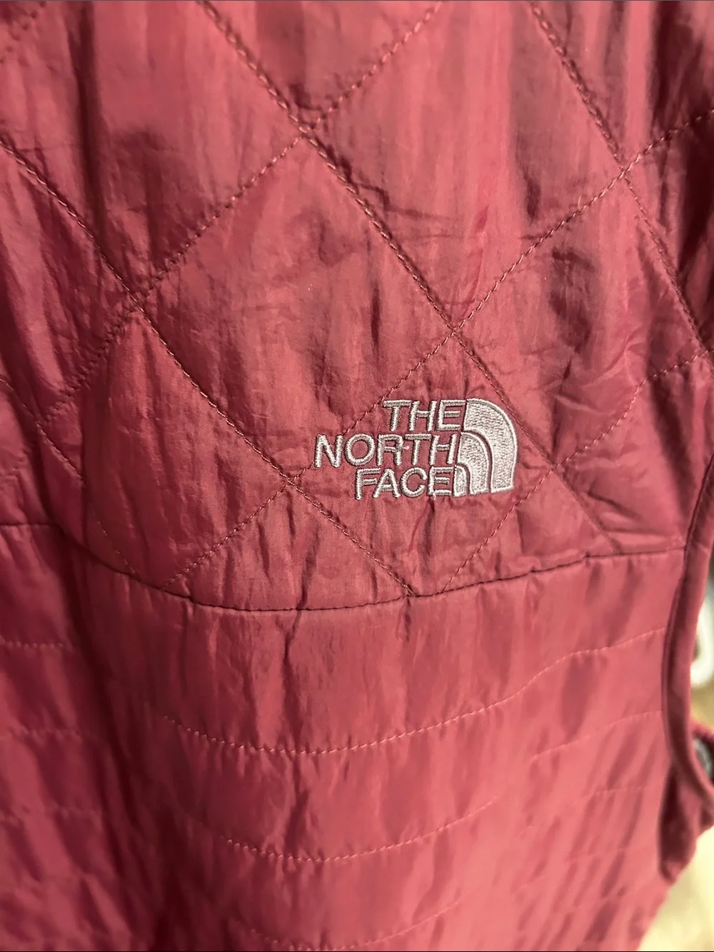 The North Face Women's Wine Quilted Fleece-Lined Vest
